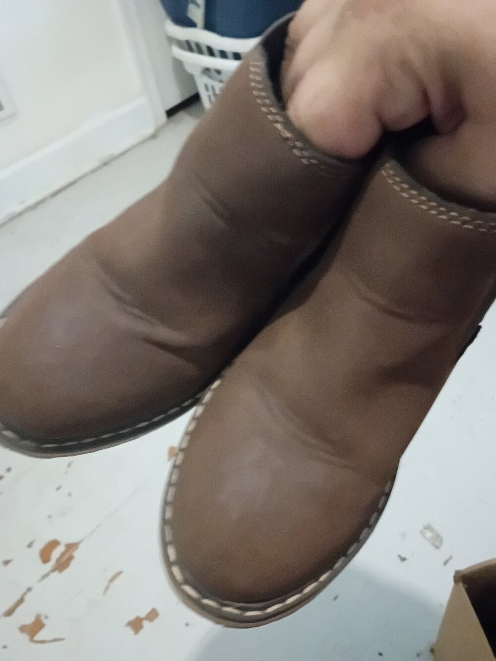 Crevo size 9 boys slip on boots
